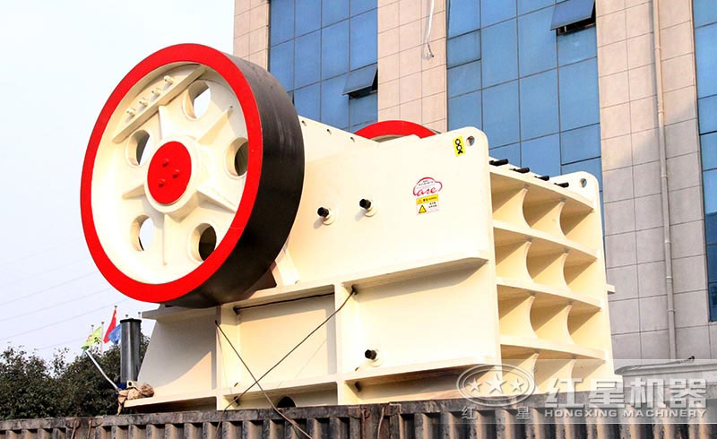 時產(chǎn)500噸破碎機(jī)