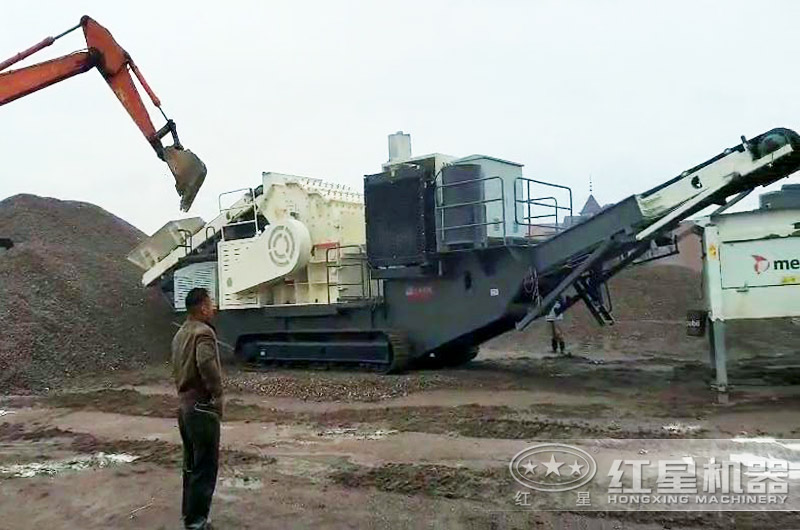 移動細碎機現(xiàn)場實拍